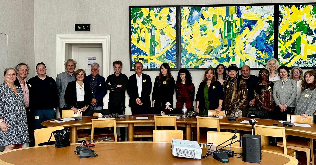 Group photo of the Sacem Equality and Diversity Committee during its meeting at the Senate on May 15